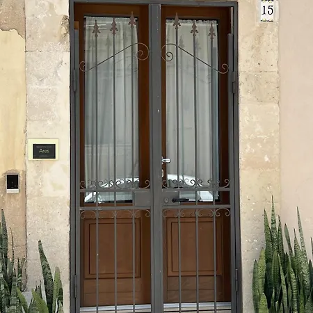 Ermes Ares Apartment