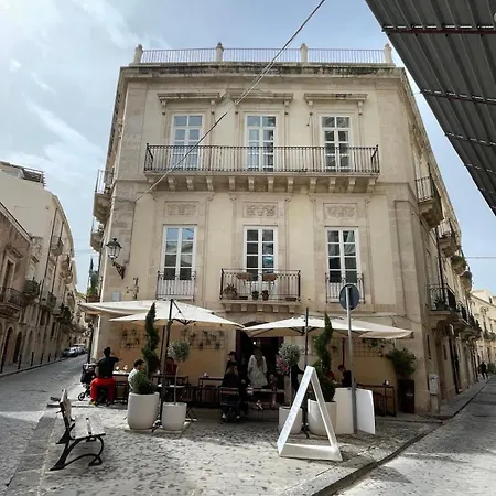 Ermes Ares Appartamento